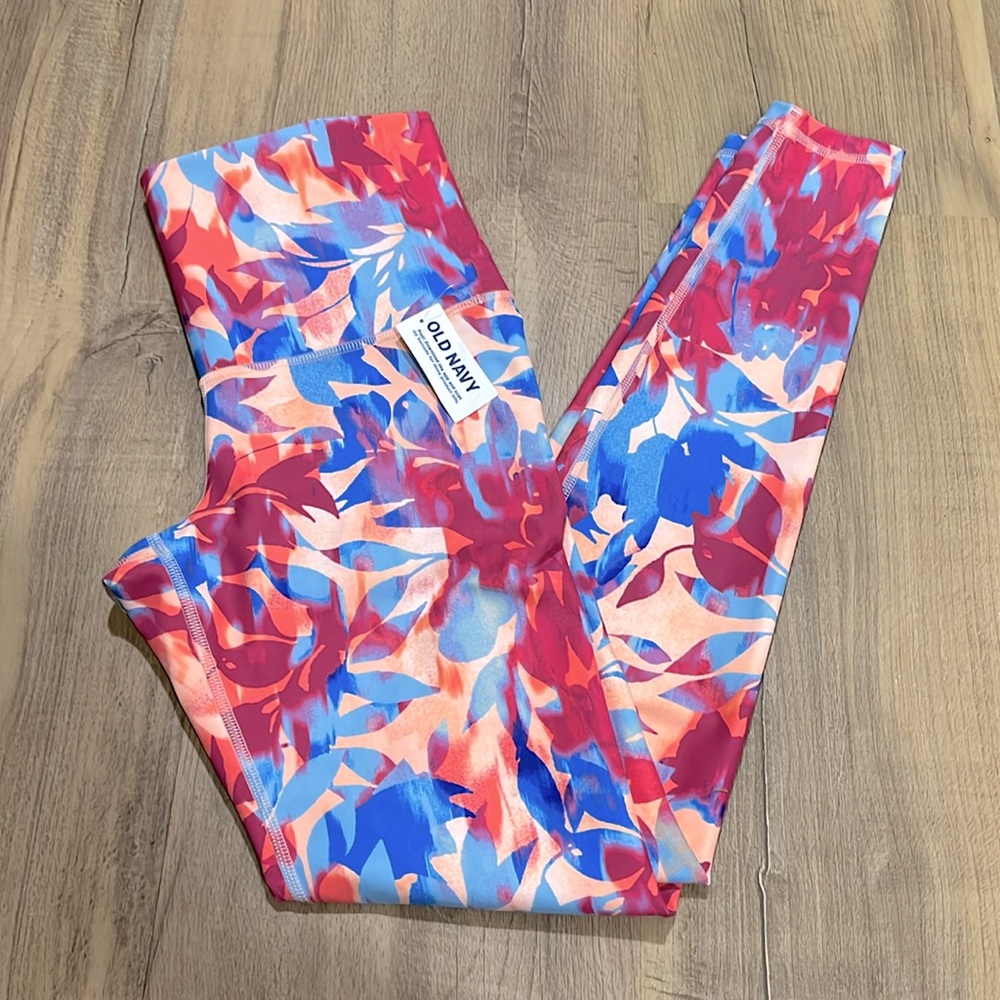 Old Navy NWT Size S Extra High-Rise Leggings